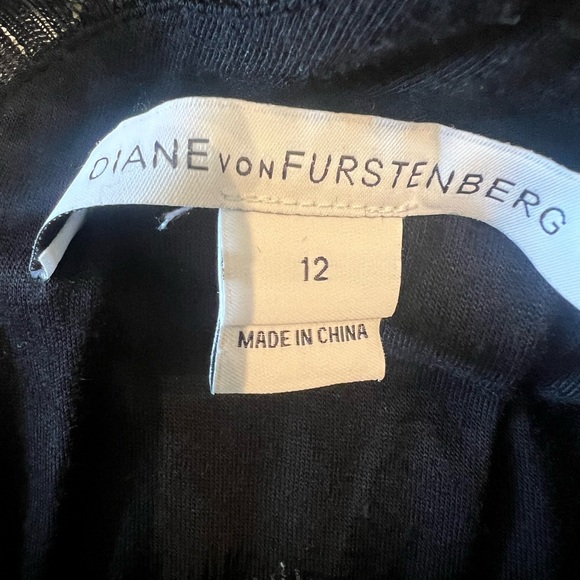Diane Von Furstenberg  Black Lace Sheath Mini Dress 3/4 Sleeve Scoop Neck Sz 12 - Picture 5 of 9